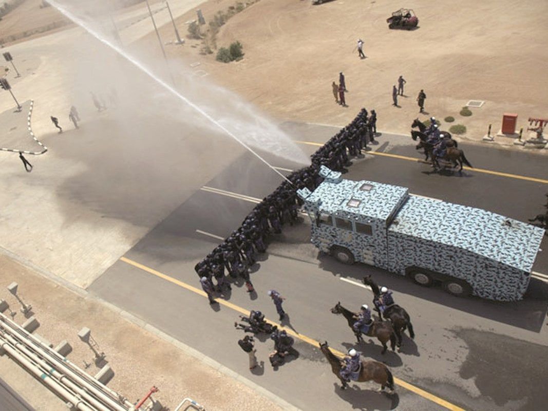 قوات بريطانية تشارك في (الصقر الجارح)