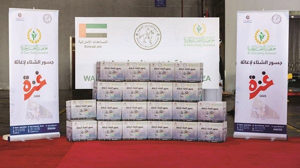 الإمارات تسير طائرة محملة بـ«كسوة الشتاء» لأهالي غزة