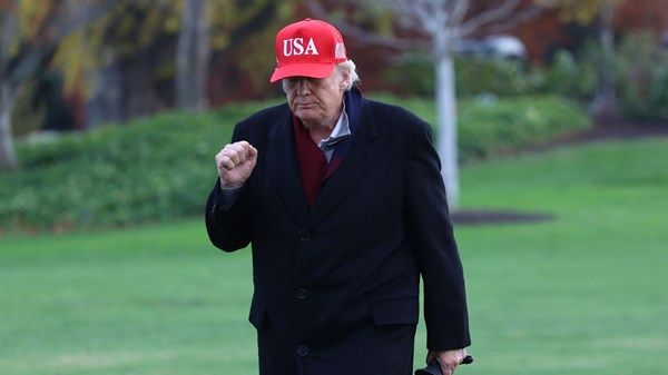 عقب اتصال هاتفي مع شي.. ترامب يشيد بالعلاقات مع الصين