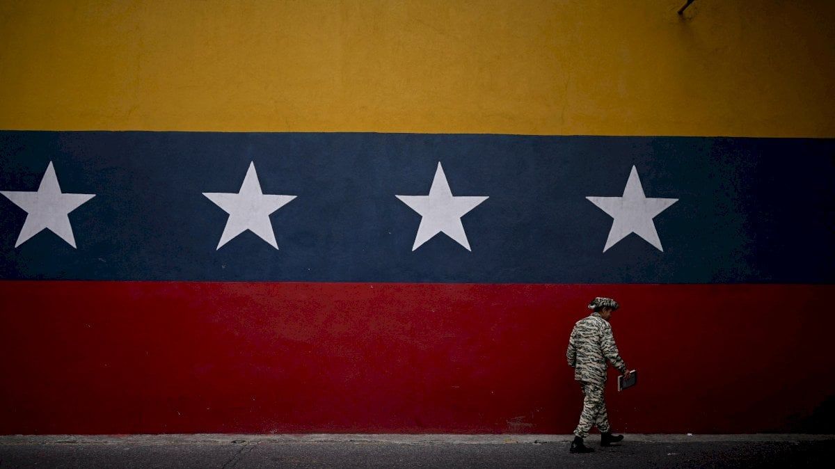 نيويورك تايمز: المسيرة الغامضة نحو تغيير النظام في فنزويلا