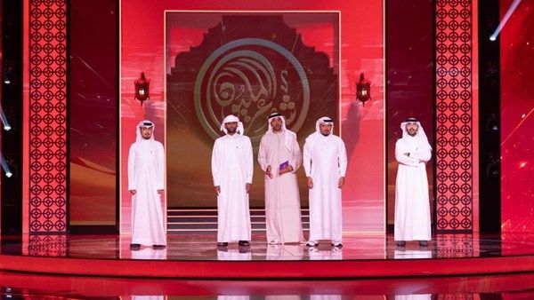 «شاعر المليون» يواصل منافساته على مسرح شاطئ الراحة في أبوظبي