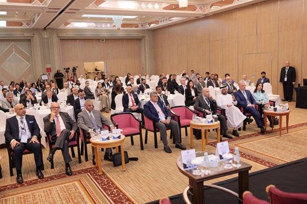 دبي.. مؤتمر التأمين الصحي يبحث دور الذكاء الاصطناعي في تعزيز كفاءة القطاع