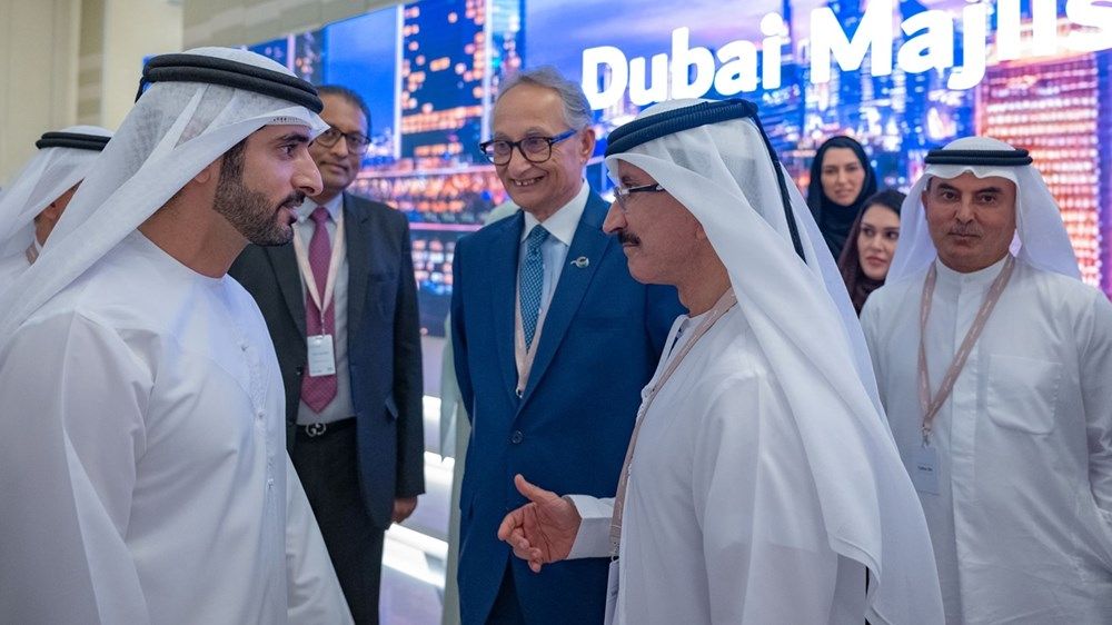 حمدان بن محمد يوجه الجهات الحكومية بتقديم كافة أشكال الدعم للقطاع الخاص لضمان نموه واستدامة التنمية الاقتصادية