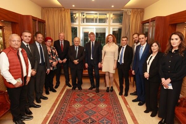 جامعة القديس يوسف تجمع خبراء لبنانيين وأجانب في مؤتمر بعنوان "حياد لبنان الإيجابي"