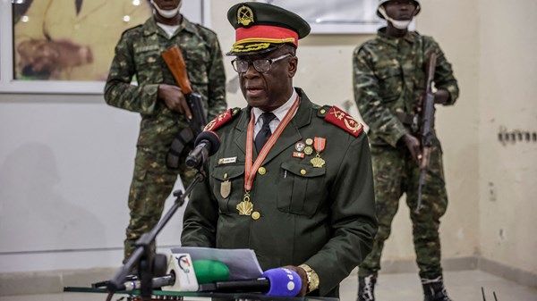 تنصيب الجنرال هورتا نتام رئيسا لغينيا بيساو