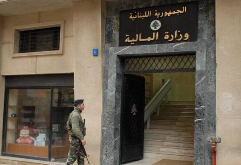 لبنان | وزارة المالية: رواتب ومنح المتقاعدين جاهزة للسحب من المصارف