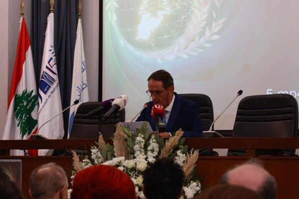 جامعة القديس يوسف تجمع خبراء لبنانيين وأجانب في مؤتمر بعنوان "حياد لبنان الإيجابي"