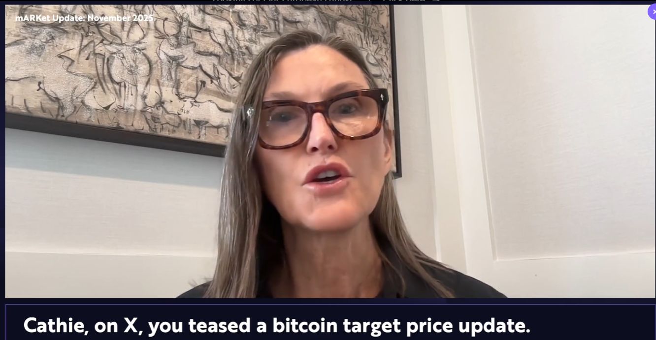 كاثي وود: هدف ARK الصعودي لبيتكوين عند 1.5 مليون دولار لم يتغير مع ترقّب الأسواق لانتعاش جديد