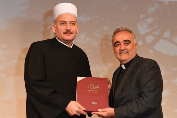 جامعة سيدة اللويزة نظّمت ندوة بعنوان "الكيانية اللبنانية: مسيرة نحو تحقيق الانتماء" بالتعاون مع الرابطة المارونية