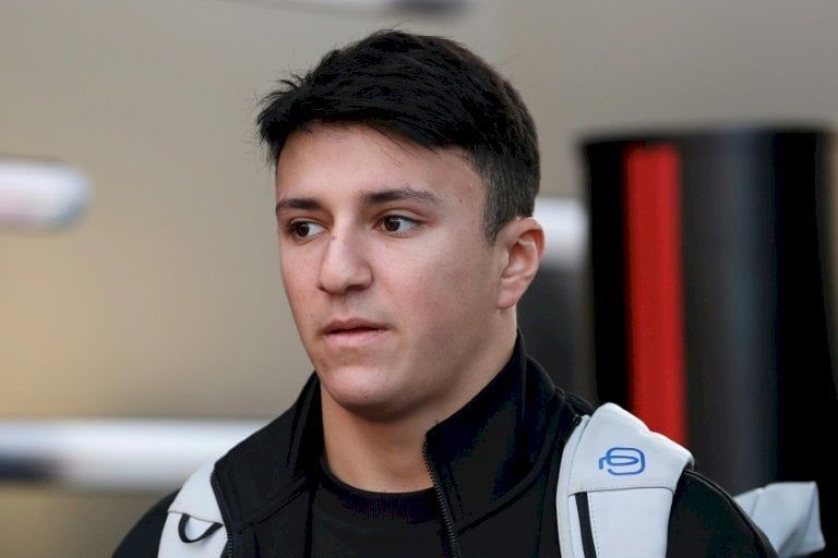 جائزة قطر الكبرى: حجار متحمس لاحتمال الشراكة مع فيرستابن