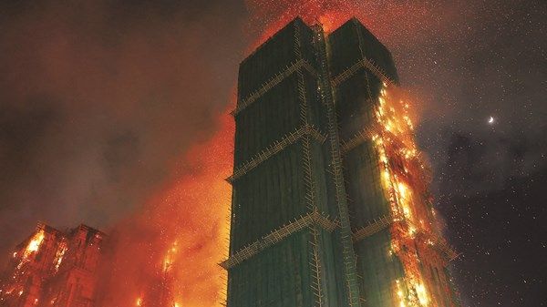 الإمارات تتضامن مع الصين بضحايا حريق مجمع سكني في هونغ كونغ