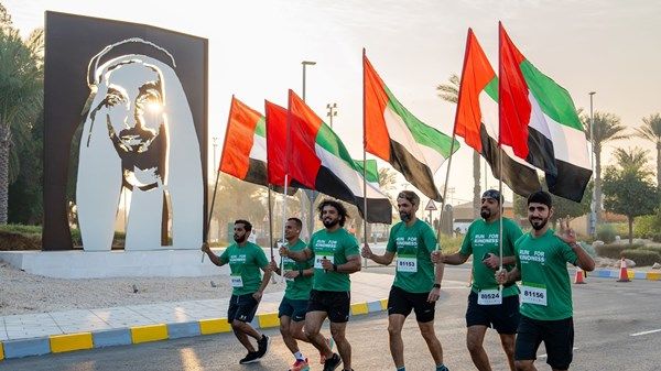 برعاية حمدان بن زايد.. سباق زايد الخيري ينطلق غداً في أبوظبي بمشاركة واسعة