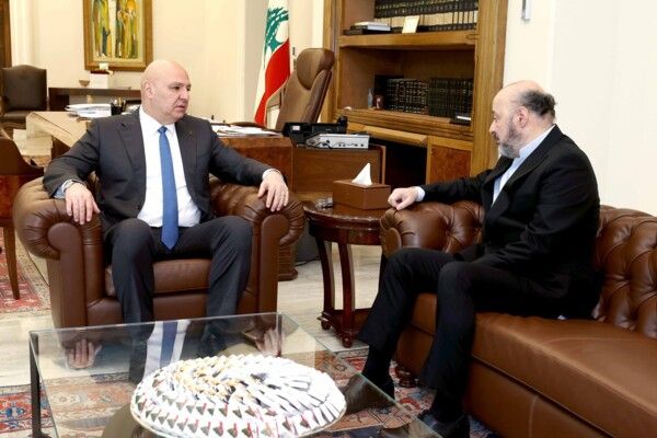 الرئيس عون استقبل ملحم رياشي موفدا من جعجع وعرض معه للتطورات