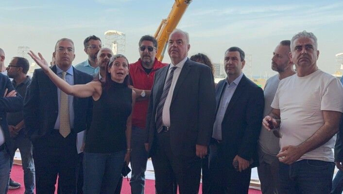 الحاج جال بالواجهة البحرية وساحة الشهداء واطلع على جاهزية شبكتَي الخليوي قبيل زيارة البابا