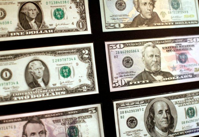 الدولار يتجه لأسوأ خسارة أسبوعية في 4 أشهر