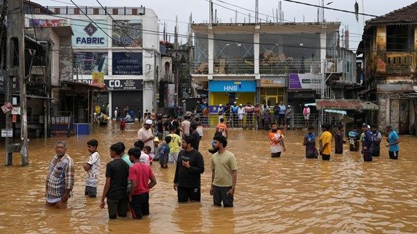 سريلانكا تُعلن حالة الطوارئ مع ارتفاع عدد قتلى الفيضانات