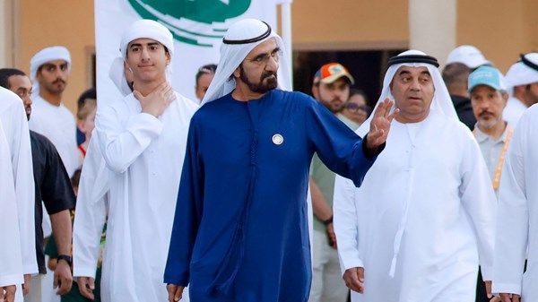 محمد بن راشد يشهد بطولة طيران الإمارات لسباعيات دبي للرجبي 2025