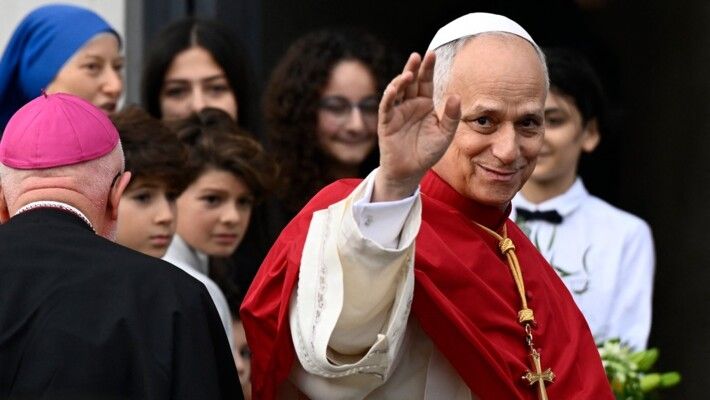 البابا لاوون وصل إلى كنيسة القديس جاورجيوس البطريركية في اسطنبول