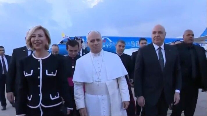 الجيش اللبناني يطلق عددًا من قذائف المدفعية الخلبية عند وصول البابا لاوون إلى بيروت