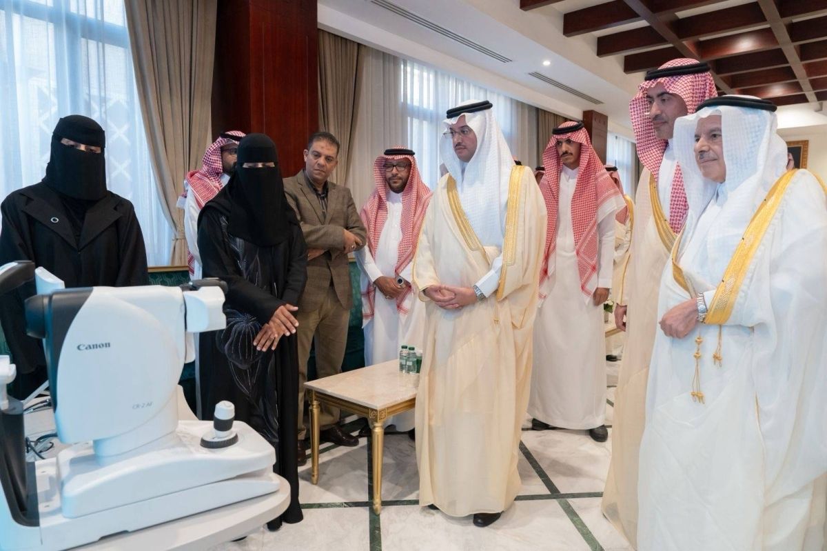 مُحافظ الأحساء يُدشِّن مبادرتي "سكرك بأمان" و"الشرقية مبصرة"