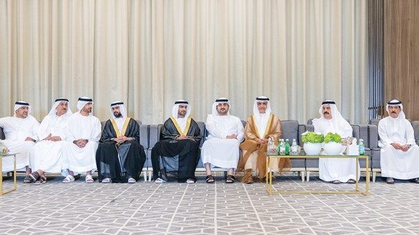 مكتوم بن محمد يحضر أفراح الشامسي والسويدي