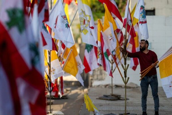 البابا لاوون الرابع عشر يبدأ اليوم زيارة تاريخية إلى لبنان