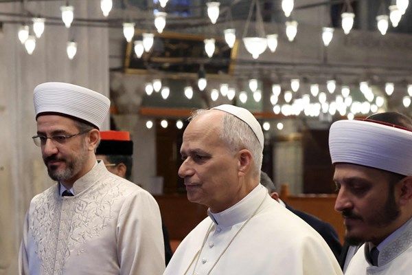 بابا الفاتيكان يزور لبنان