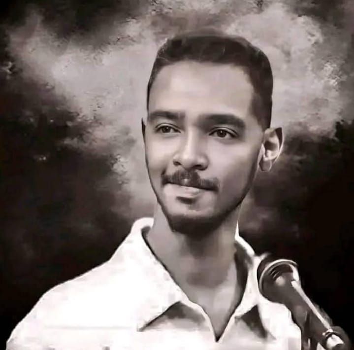 شقيق الفنان محمود عبد العزيز يحكي كواليس اللحظات الأخيرة من حياة “الحوت”.. آخر حفل تغنى فيه كان زواج لاعب المريخ وأصر على مجاملته والغناء له في عرسه