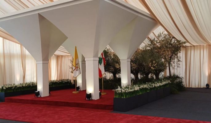 اكتمال تحضيرات استقبال البابا لاوون في مطار بيروت الدولي