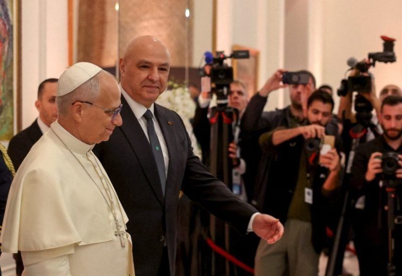 لبنان | الرئيس عون في استقبال البابا لاون: أرحب بكم في هذا الوطن الصغير بمساحته والكبير برسالته