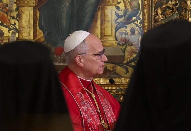 لبنان | قبيل الرحلة إلى لبنان.. طائرة البابا "لا تتحرك"!