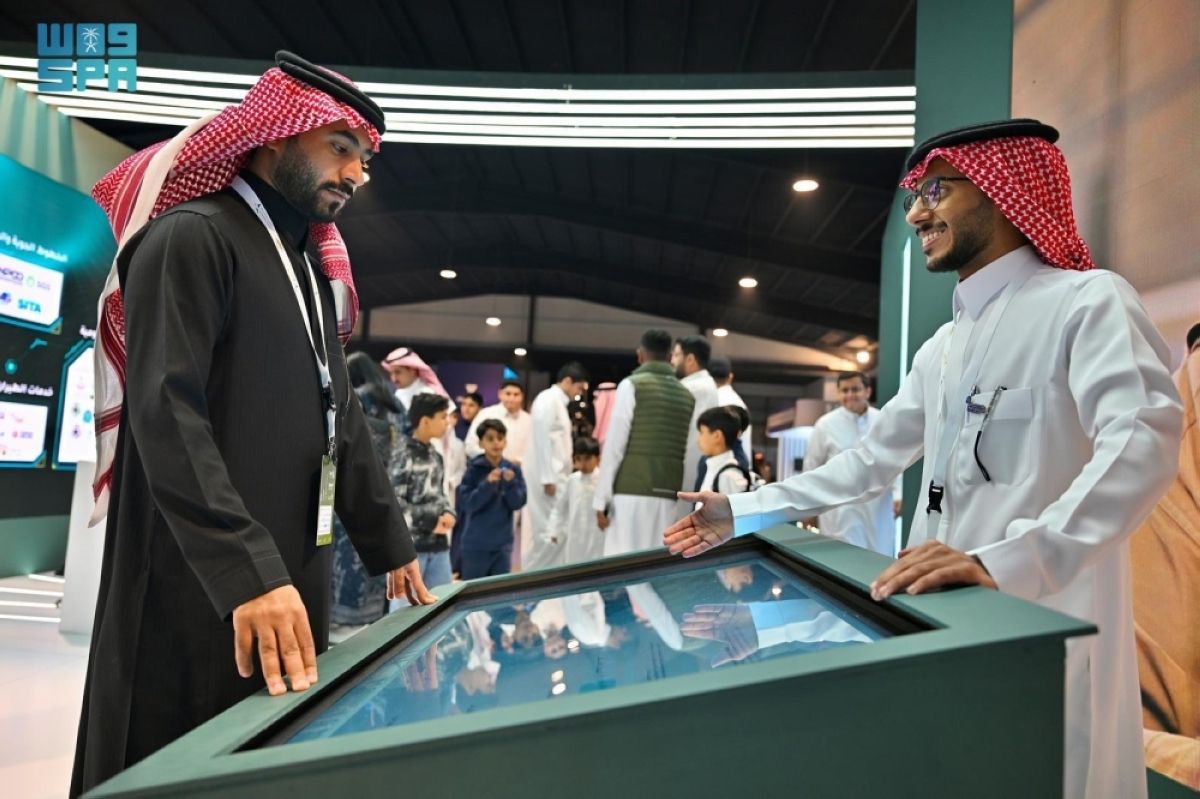تجمع مطارات الثاني يستعرض حلوله الذكية في «ساند آند فن»