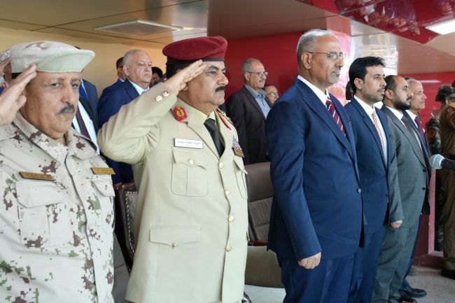 الرئيس الزُبيدي يشهد عرضا عسكريا مهيبا للقوات المسلحة الجنوبية احتفاءً بالعيد الـ58 للاستقلال الوطني 30 نوفمبر