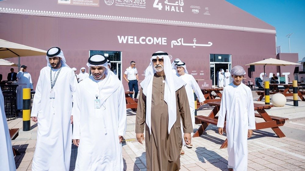 نهيان بن مبارك: ملتزمون بالحفاظ على تراثنا الثقافي العريق