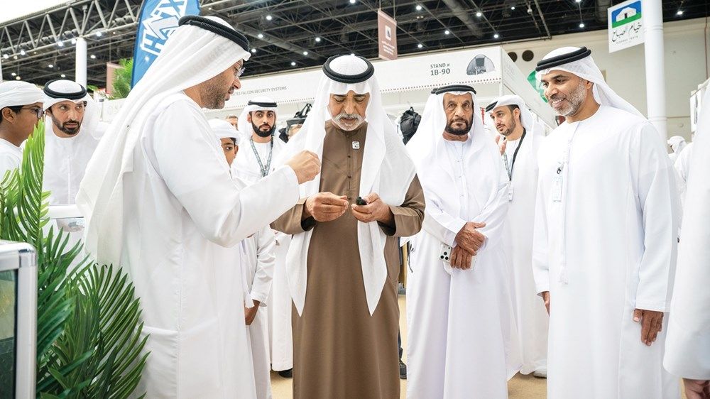 نهيان بن مبارك: ملتزمون بالحفاظ على تراثنا الثقافي العريق