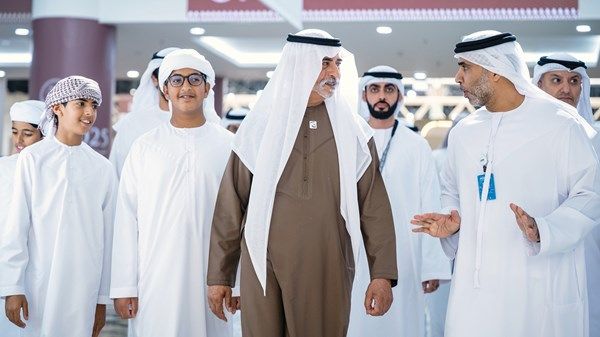 نهيان بن مبارك: ملتزمون بالحفاظ على تراثنا الثقافي العريق