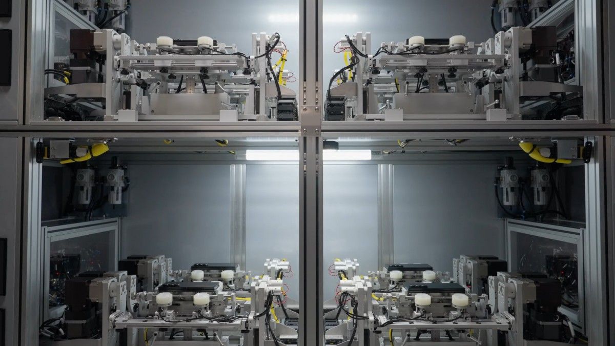 تكنولوجيا: كيف تجمع سامسونج هاتف Galaxy Z TriFold وتختبره قبل طرحه في الأسواق