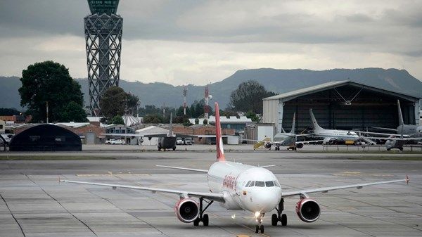 "إيرباص": رصد "مشكلة في الجودة" في طائرات إيه 320