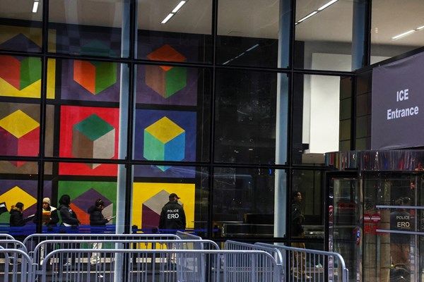 الولايات المتحدة تعلّق طلبات الهجرة لرعايا 19 دولة