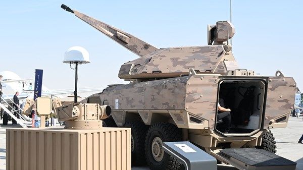 "كالدس" تكشف عن أول منظومة إماراتية متكاملة لمواجهة الطائرات المسيّرة