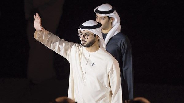 سلطان بن حمدان بن زايد وياس بن حمدان بن زايد يحضران احتفال «عيد الاتحاد» في حصن الظفرة