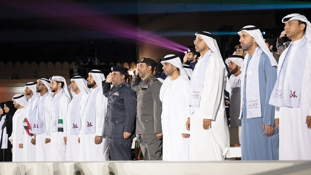 سلطان بن حمدان بن زايد وياس بن حمدان بن زايد يحضران احتفال «عيد الاتحاد» في حصن الظفرة