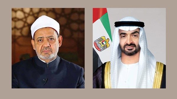 رئيس الدولة يتلقى اتصالاً هاتفياً من شيخ الأزهر الشريف هنأه خلاله بعيد الاتحاد الـ 54