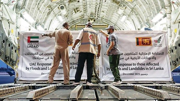 الإمارات تُرسل شحنات إنسانية ومعدات إنقاذ متقدمة إلى سريلانكا