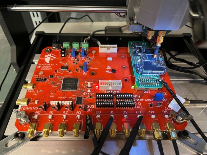 Ledger: ثغرة غير قابلة للإصلاح في شريحة هواتف Solana تعرض المفاتيح الخاصة للسرقة