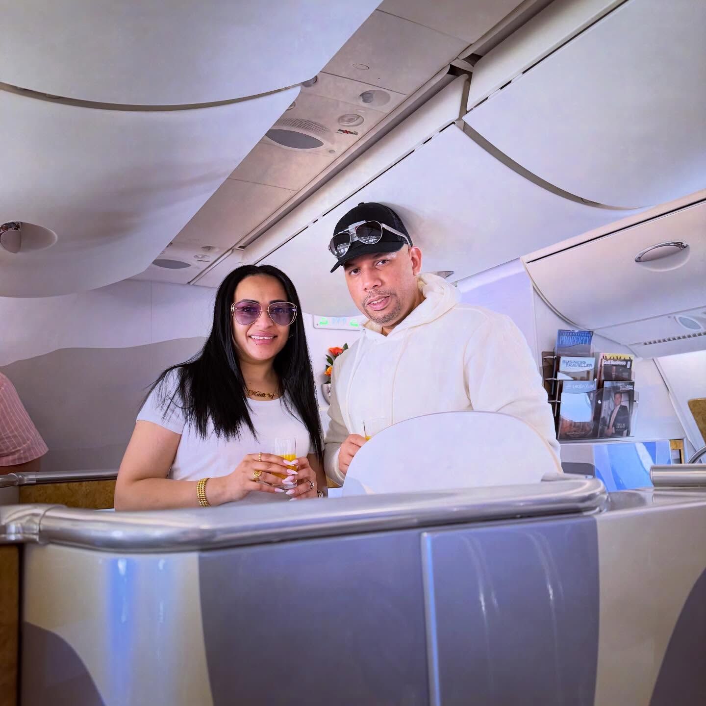 شاهد بالصورة.. عرسان الموسم “سعد وكادي” يغادران مصر في طريقهما لأمريكا بعد أن أقاما حفل زواج أسطوري بالقاهرة