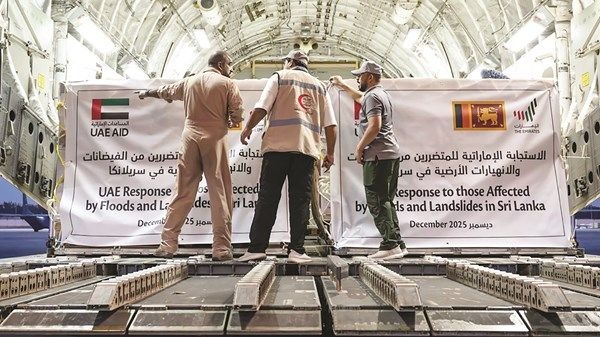 فريق الإمارات للبحث والإنقاذ يباشر مهامه في سريلانكا