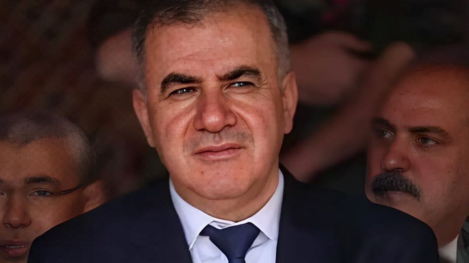 عاجل.. مخلوف وحسن يمولان 66 ألف مقاتل في سوريا