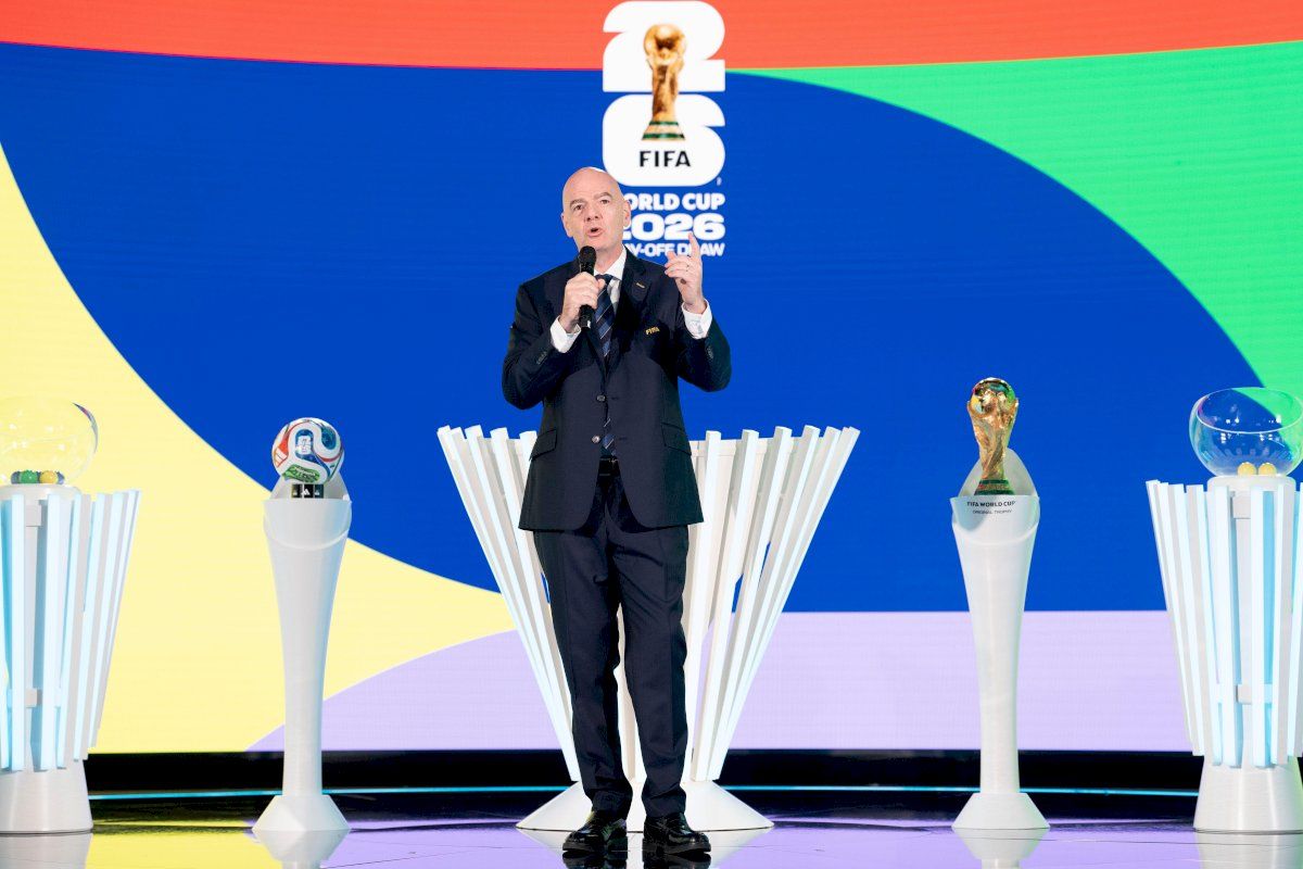 ماذا نعرف عن قرعة أكبر نسخة من كأس العالم لكرة القدم؟