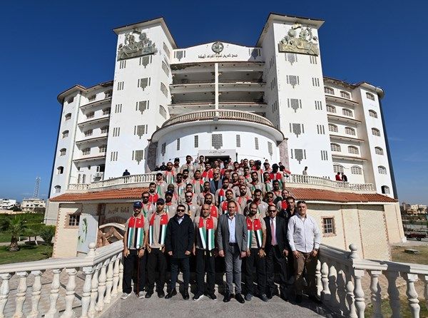 «الفارس الشهم 3» تحتفل بعيد الاتحاد الـ54 في العريش